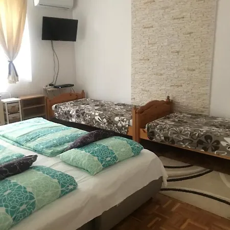 Apartment Roza Eger